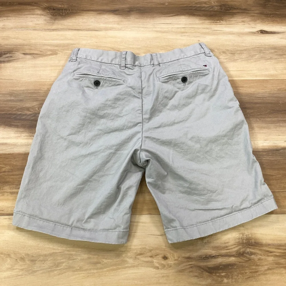 Tommy Hilfiger Chino Shorts Mens 32 Classic Stretch Cotton Flat Front Grey Prep